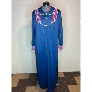nightgown robe satin button front embroidered